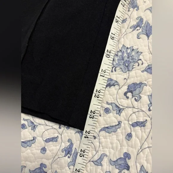 Eileen Fisher Black Straight Leg Pants Size Medium Elastic waist 24” inseam - Picture 5 of 6